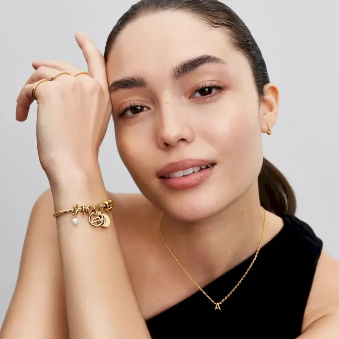 BE LOVE Engravable Heart Bracelet Set - Image 16