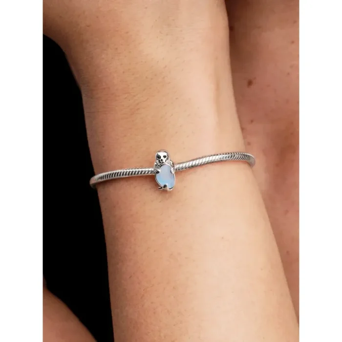 Silver Sparkling Bow Bracelet Set - Image 13