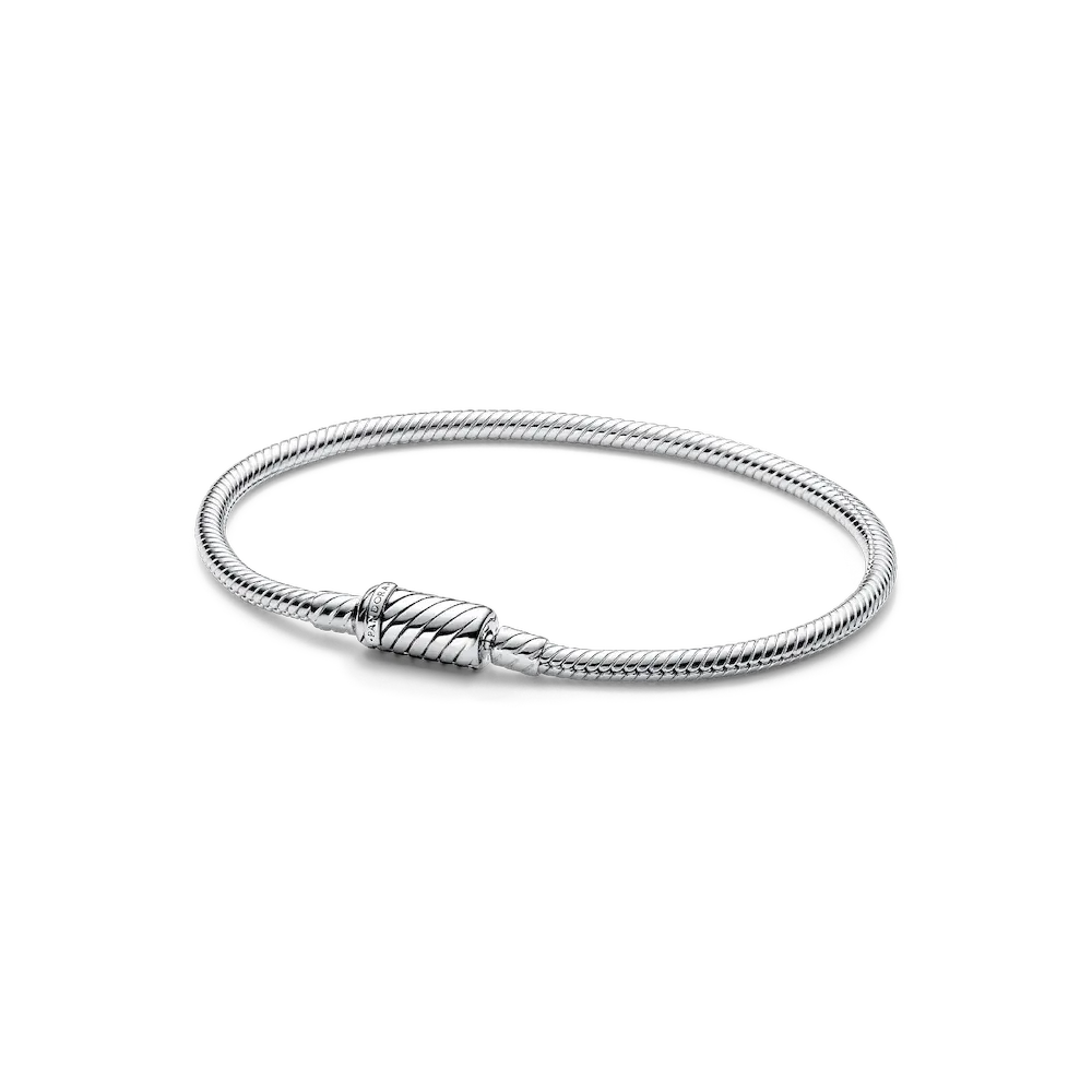 Easy-Close Magnetic Clasp Snake Chain Bracelet