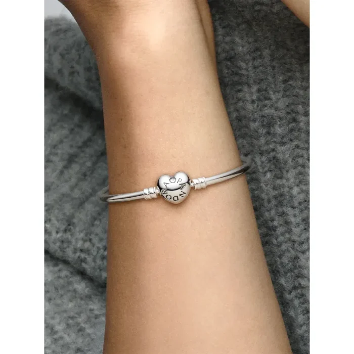 Pandora Moments Heart Clasp Bangle - Image 3