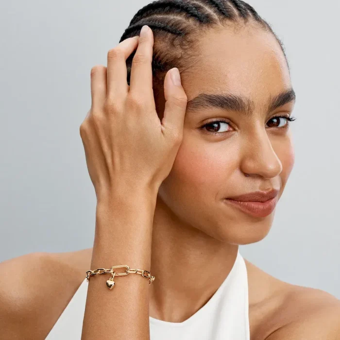 Golden Barbed Wire Heart Bracelet Set - Image 16