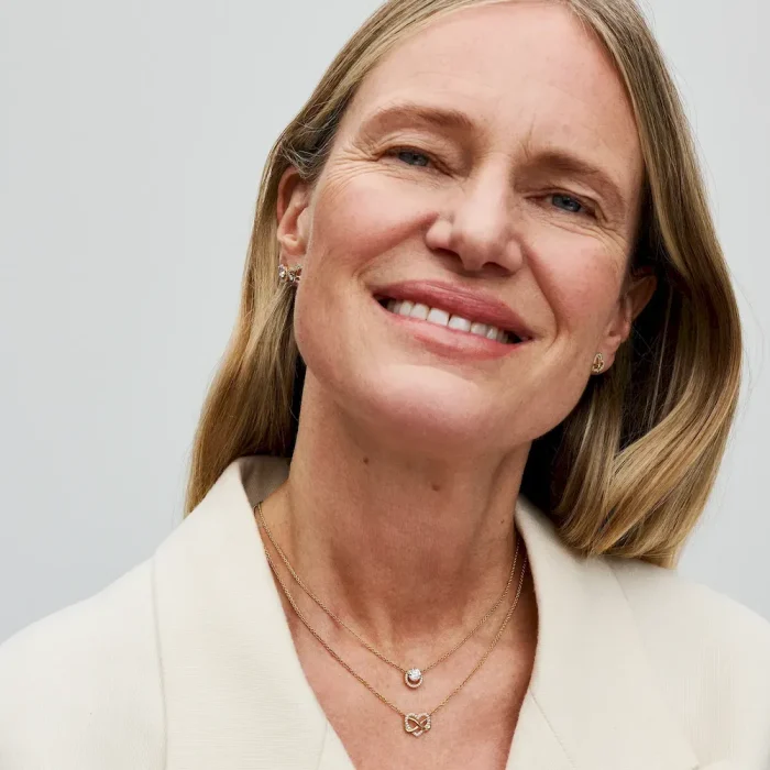 Sparkling Infinity Heart Collier Necklace - Image 4