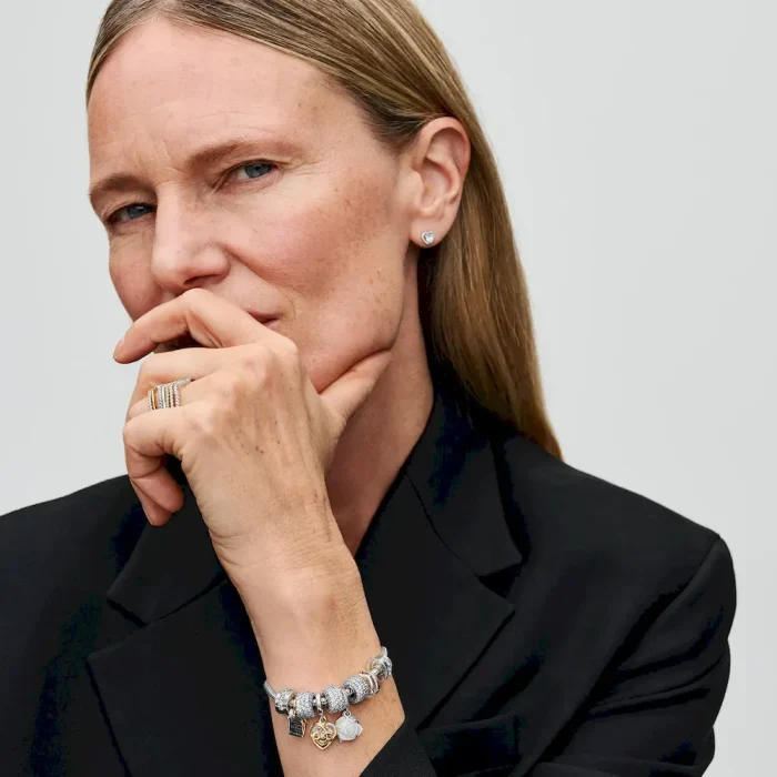 Moments Heart & Snake Chain Bracelet - Image 5