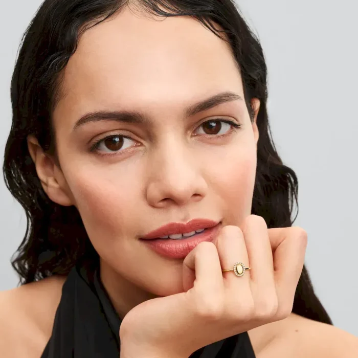 Engravable Oval Halo Ring - Image 3