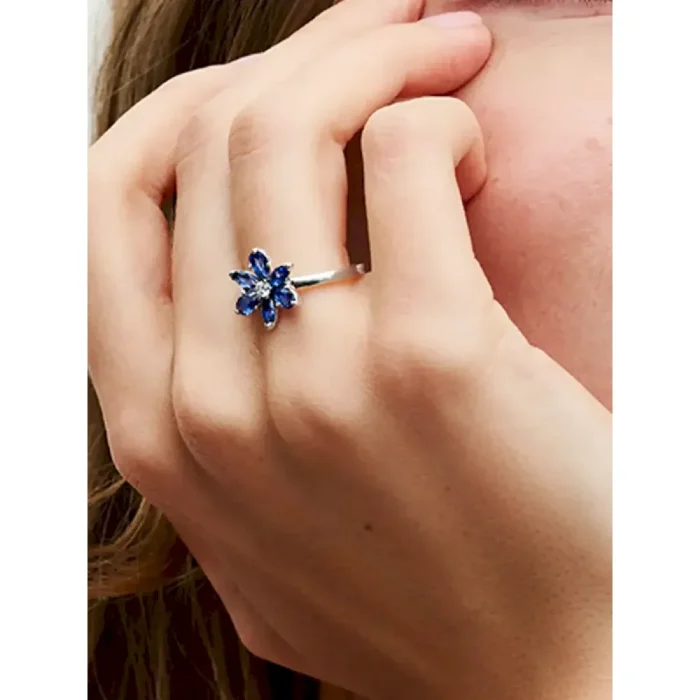 Sparkling Herbarium Cluster Ring - Image 2